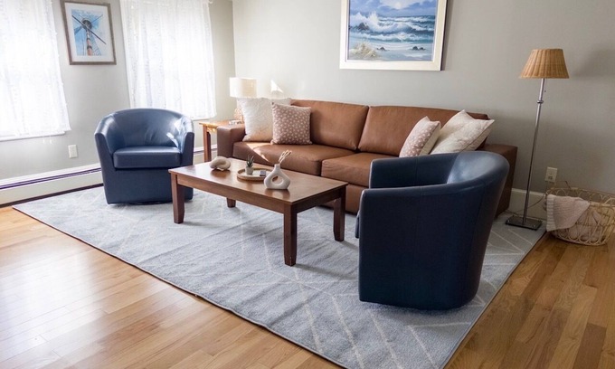 Plymouth Apartamento | Excellent Reviews: 500 ft to beach and central air conditioning!