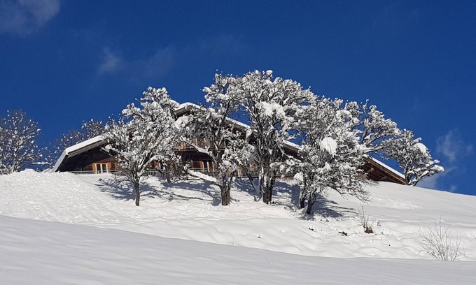 Hauteluce Chalet De Esquí | Exceptional authentic chalet with spa and sauna (a nugget away from it all, yet close to it all)