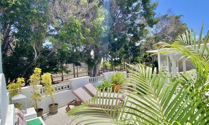 San Andres Casa | Exclusiva Casa Costera con Magnífica Terraza y wifi a 1 minuto de la playa.