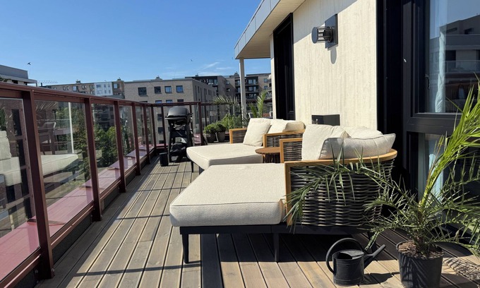 Gamle Oslo Apartamento | Exclusive Oslo Penthouse – 70m² Rooftop, Fireplace & Parking