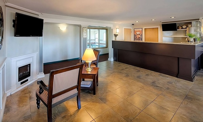 Sequim Complejo | Explore National Parks with the Family! Free Breakfast, Indoor Swimming Pool