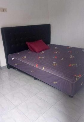 Kayangan Hotel | EXPRESS O 91901 Homestay Irish Irish