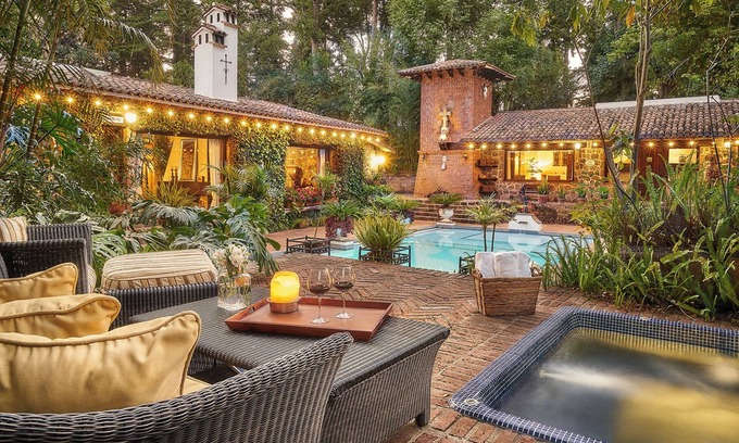 Santa María Pipioltepec Casa | Lujoso Rancho en Valle de Bravo rodeado de vegetación y belleza natural.