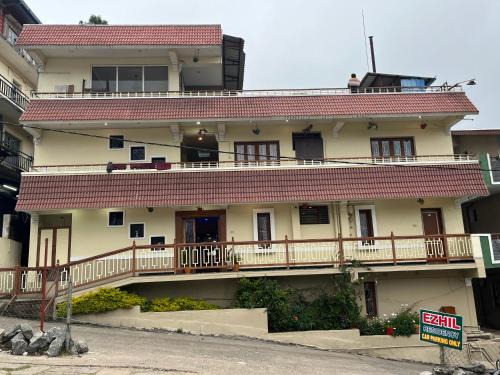 Kodaikanal Hotel | EZHIL Residency