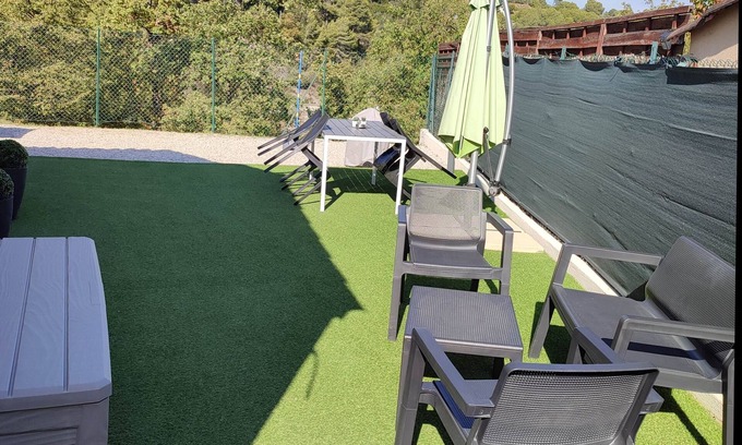 Gattieres Apartamento | F1 with garden space