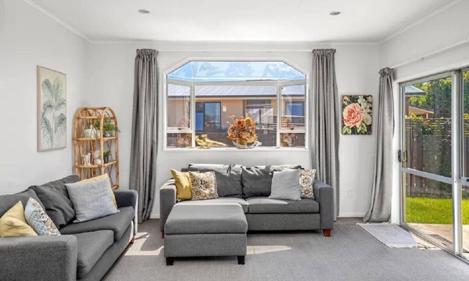 Clyde Casa | Fab on Fache Street