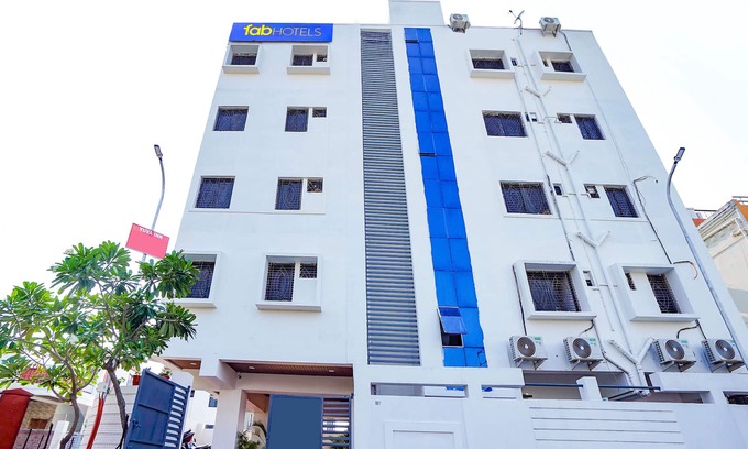 Nagpur Hotel | Fabexpress Yuva Inn