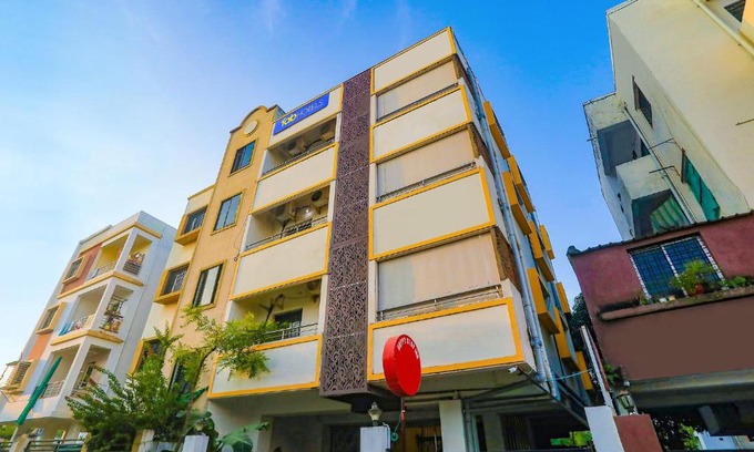 Nagpur Hotel | FabHotel Happy Stay Inn