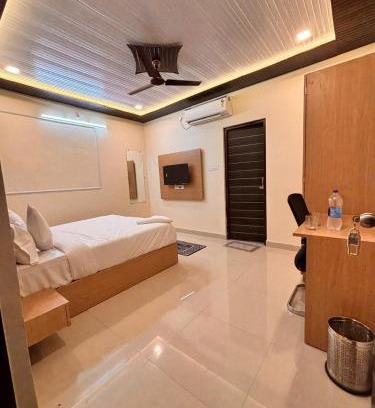 Varanasi Casa | FabHotel Paramhans Guest House - Sant Ravidas Ghat