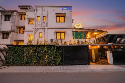 Talegaon Dabhade Hotel | FabHotel Viva House - Talegaon