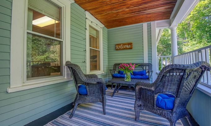 St. Johnsbury Center Apartamento | Fairbanks Retreat - Cozy 2 bedroom 2nd floor apartment