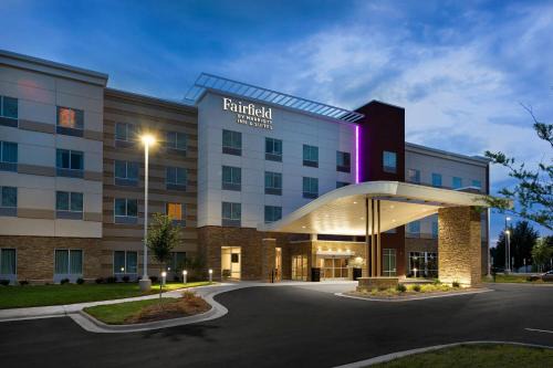 Statesville Hotel | Fairfield by Marriott Inn & Suites Statesville
