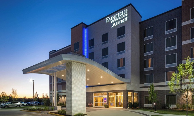Schaumburg Hotel | Fairfield Inn & Suites by Marriott Chicago Schaumburg