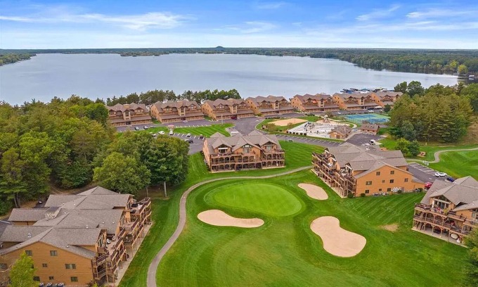 Arkdale Condominio | Fall or Winter Getaway@ Northern Bay Resort!