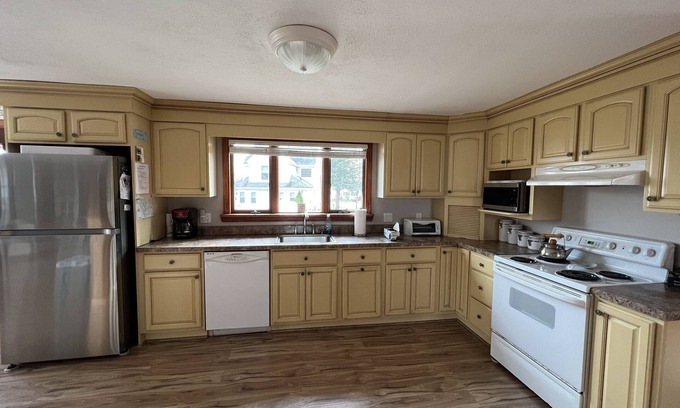 Niantic Casa | Septiembre es hermoso en Giants Neck Beach