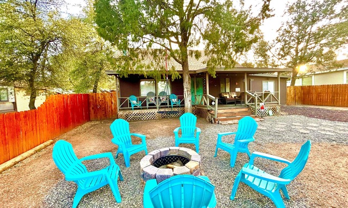 Payson Cabina | Family and Dog friendly Cabin in Payson close to town, parks, hiking trails