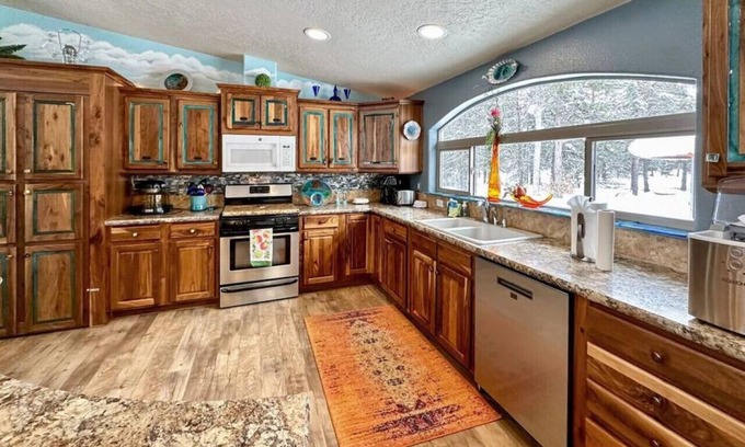 Donnelly Cabina | Family Cabin with Hot Tub and Tree Fort