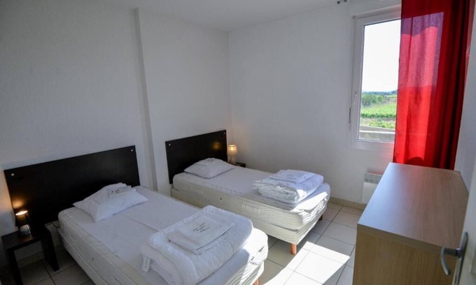 Azille Hotel | Family-Friendly Unit: Pool, Kitchenette, Scenic Surroundings Near Carcassonne