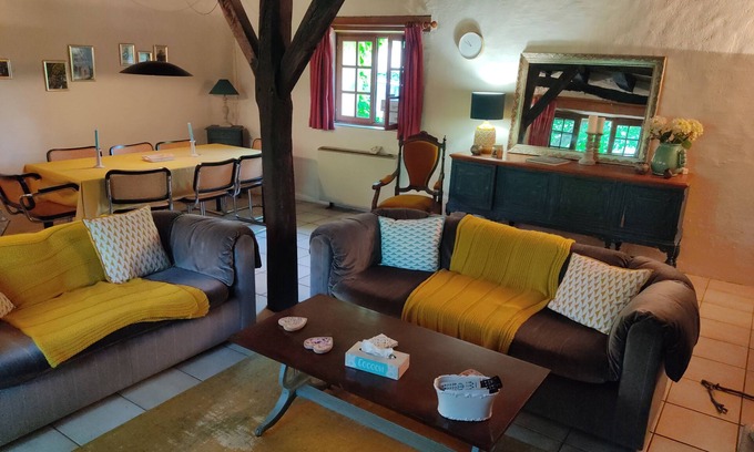 Neuvic Casa | Family house, sleeps 6/8, pets welcome