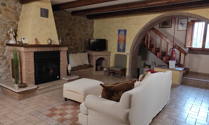 Sant'Angelo a Cupolo Casa | Family vacation home relaxation and nature