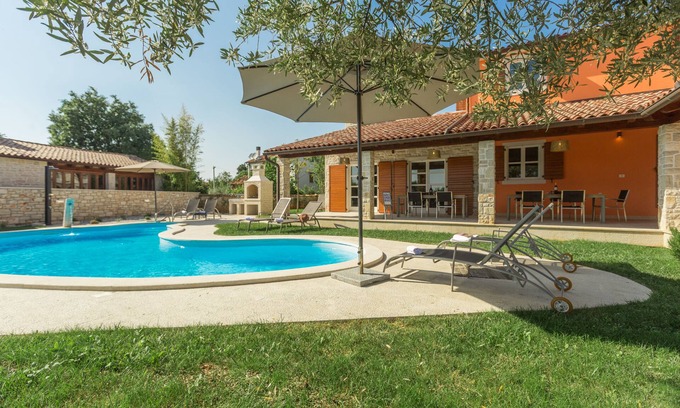 Kastelir-Labinci Villa | Fantástica villa de hasta 12 personas con vista al mar, sauna y jacuzzi.