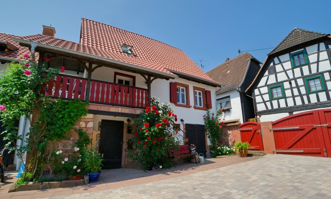 Gleiszellen-Gleishorbach Casa | Farmhouse from 1850 newly renovated