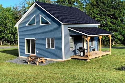 Stowe Area Casa | Farmhouse cottage close to Smugglers Notch