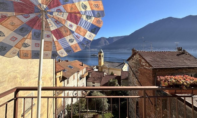 Colonno Apartamento | Faro sul Lago apt – Colonno