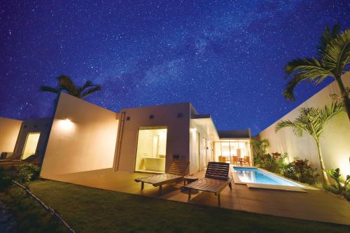 Ueno Villa | Feliz Villa Suite Miyakojima Ueno