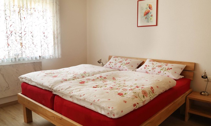 Weigenheim Apartamento | Casa de campo (75 m2) con amplia cocina, galería abierta y terraza.