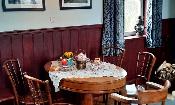 Meeder Apartamento | Ferienwohnung im Historischen Ehemaligen Bahnhof