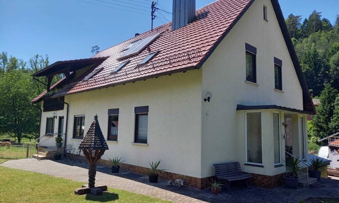 Lemberg Apartamento | Ferienwohnung Tremmbach