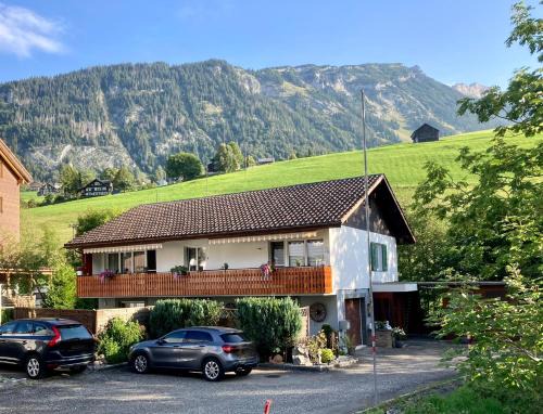 Wildhaus Apartamento | Ferienwohnung Haus am Bach in Toggenburg