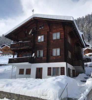 Wiler Apartamento | Ferienwohnung im Chalet Boubou