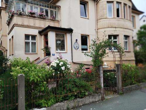 Bad Steben Apartamento | Ferienwohnung in der Kunst und Kultur Villa Bad Steben