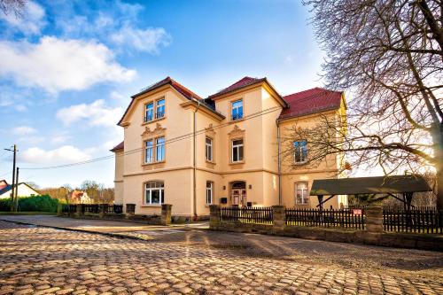 Droyßig Apartamento | FeWo Droyßig Villa Edelgard