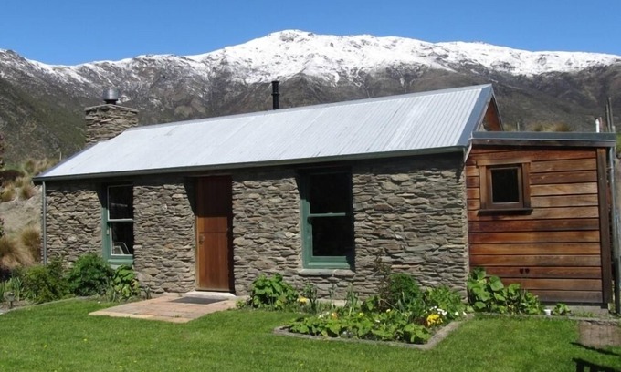 Gibbston Cabaña | Galardonado histórico Warbrick Stone Cottage