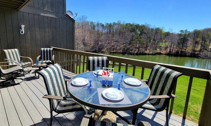 Goodview Casa | Finnegan's Wake - SML