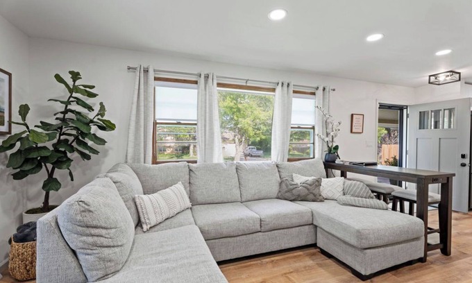 Wichita Casa | Fire Pit, Fully Stocked, Family-Friendly Oasis in East Wichita