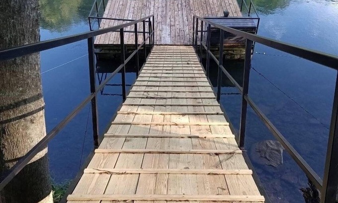 Pangburn Cabina | FISH ~ FLOAT ~ RELAX … located ON The Little Red River