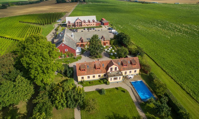 Fladie Hotel | Flädie Mat & Vingård