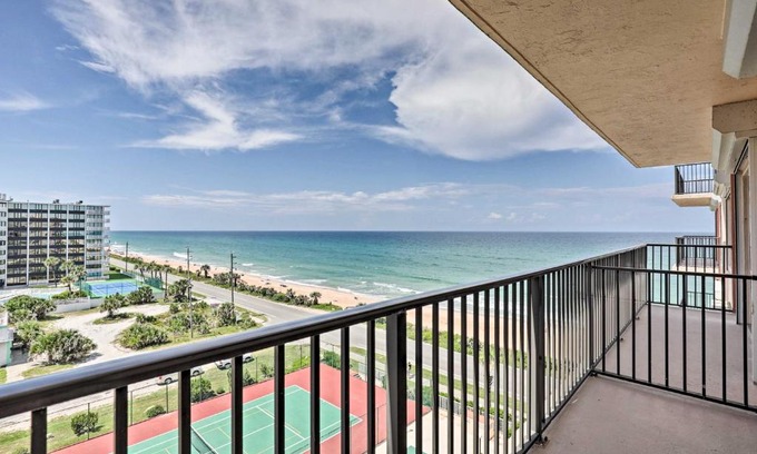 Flagler Beach Apartamento | Flagler Beach Retreat with Pool and Ocean Views!