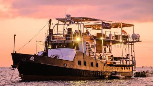 Tanjungbenoa Alquiler De Eote | Floating Hotel SALTWATER COWBOYS