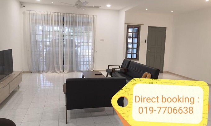 Batu Pahat Casa | Flora Homestay in Taman Flora