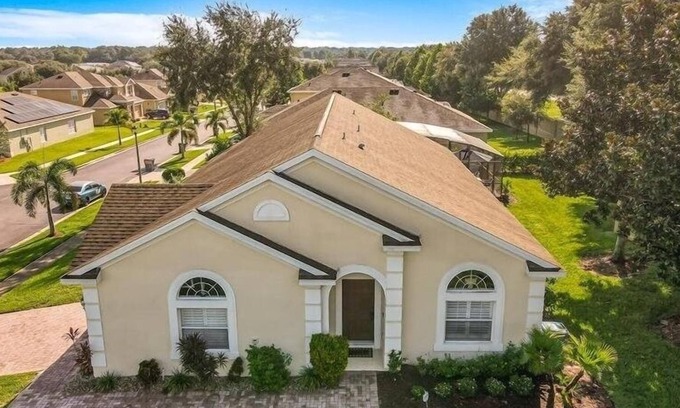 Marbella Casa | Florida Store Vacation Villa Striking Family Villa in Marbella Davenport 4BR 3BA Gameroom by RedAwning