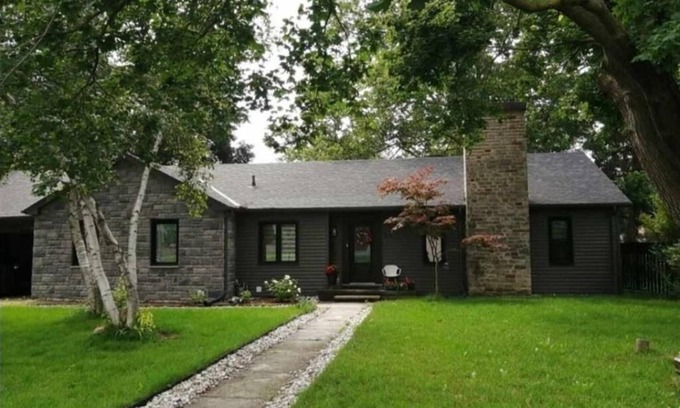 London Casa | Forest City Furnished (one Bedroom) in a brand-new house for one male.