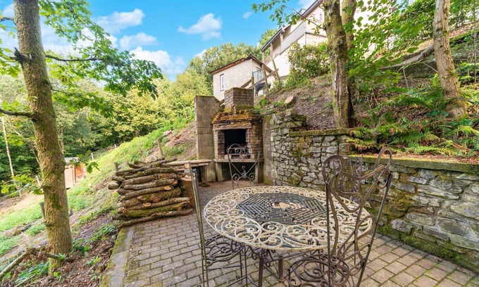 Bouillon Apartamento | Forest-edge Hideaway, Bouillon