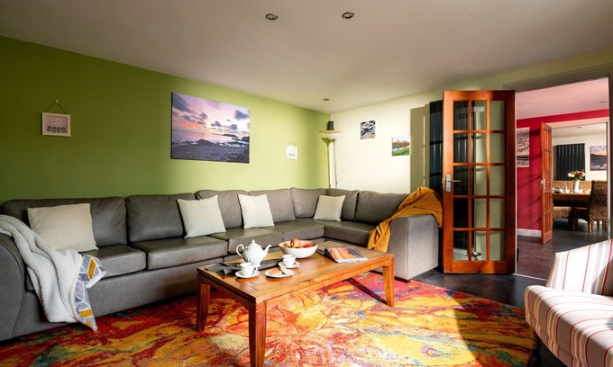 Neyland Cabaña | Former Coach House in quiet hamlet in Pembrokeshire