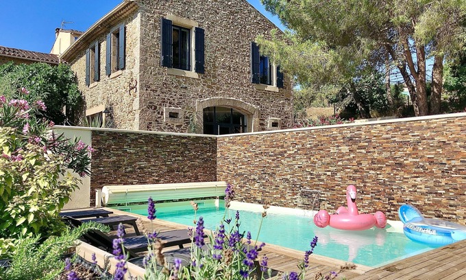 Montseret Casa | Antigua fragua reformada con piscina, aire acondicionado y servicios de lujo.