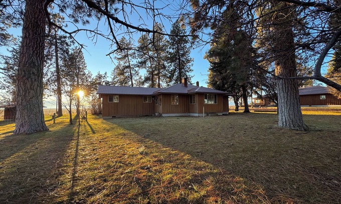 Chiloquin Casa | Fort Renn - Sunset